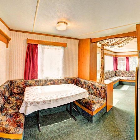 O.W. "Joasia I Maciek" Hotel Jaroslawiec Ngoại thất bức ảnh
