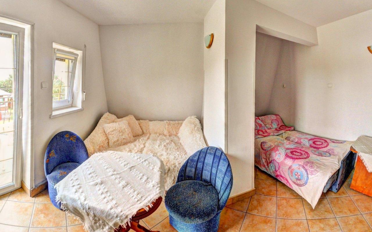 O.W. "Joasia I Maciek" Hotel Jaroslawiec Ngoại thất bức ảnh