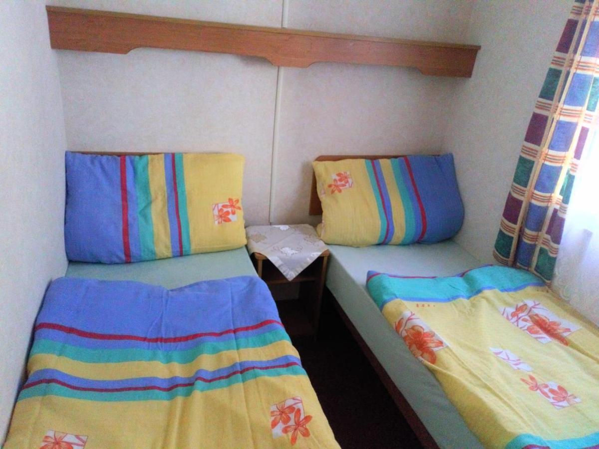 O.W. "Joasia I Maciek" Hotel Jaroslawiec Ngoại thất bức ảnh